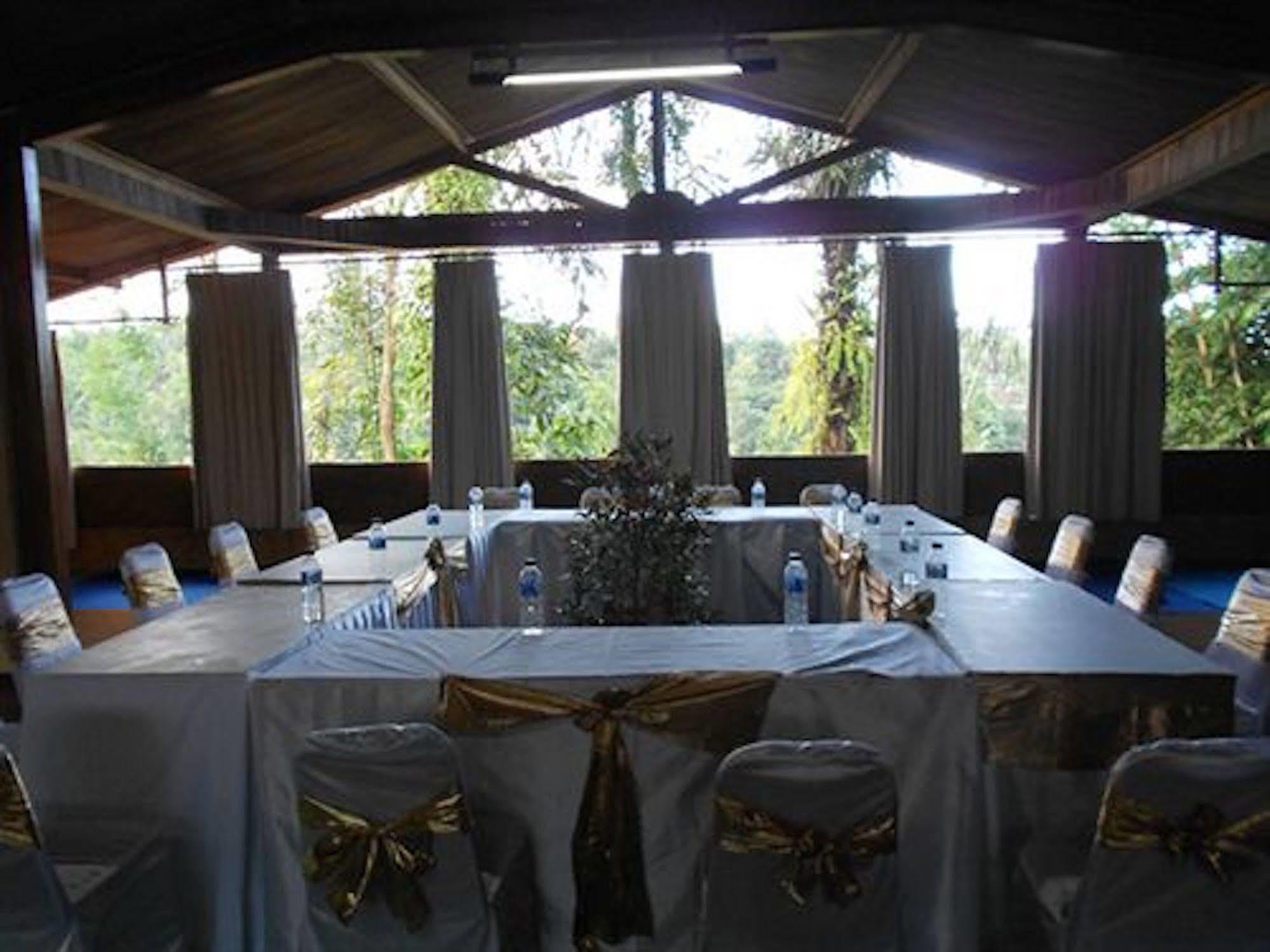 The Aura Shanti Retreat Baturiti エクステリア 写真